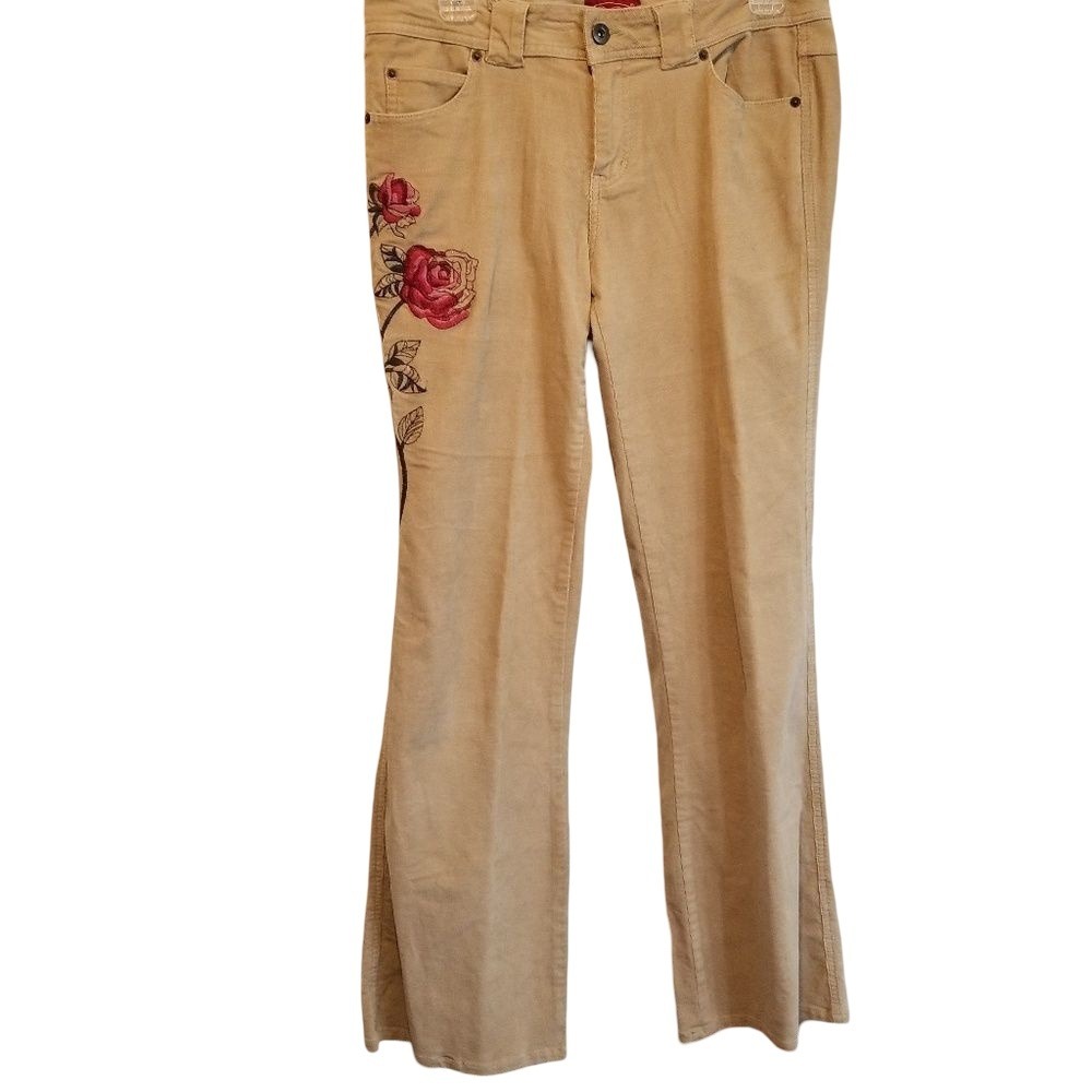 Be Bop Tan Corduroy Embroidered Rose Flare Pants Womens Size 9 J4-YH-386